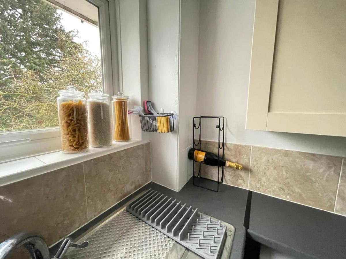 קאמברידג' Lovely 1 Bed Home Near Hospital, With Parking & Garden Work Contractor Leisure, Sapphire מראה חיצוני תמונה