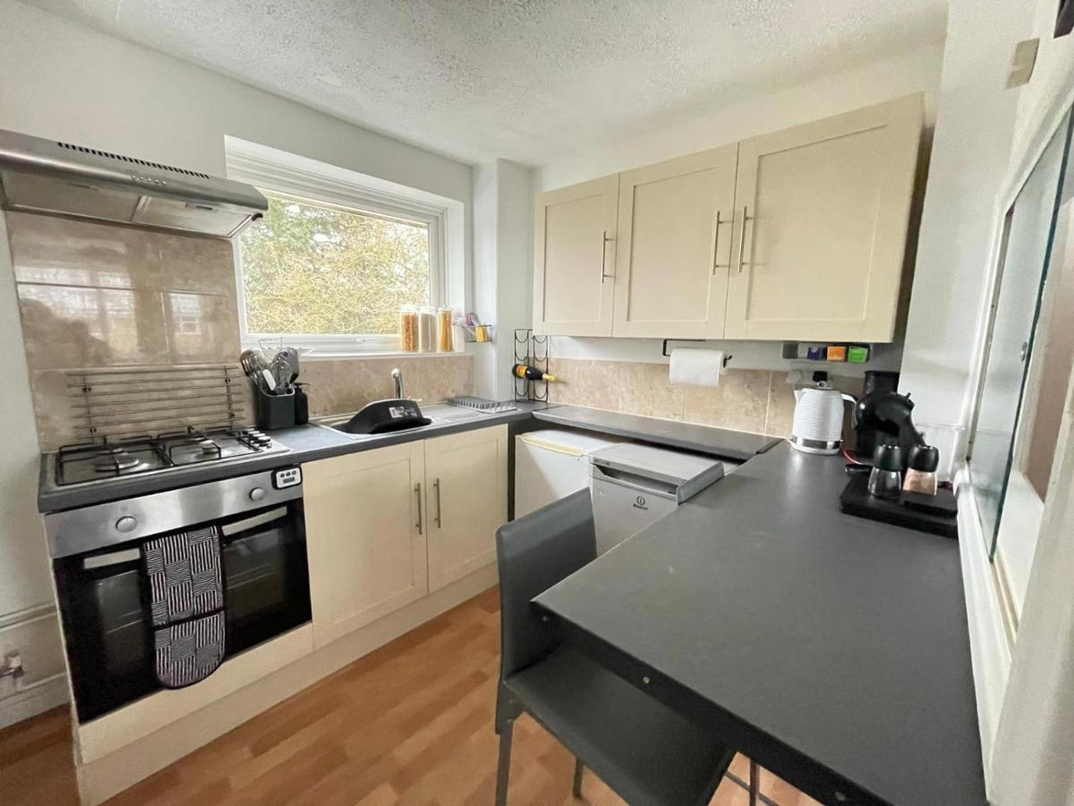 קאמברידג' Lovely 1 Bed Home Near Hospital, With Parking & Garden Work Contractor Leisure, Sapphire מראה חיצוני תמונה